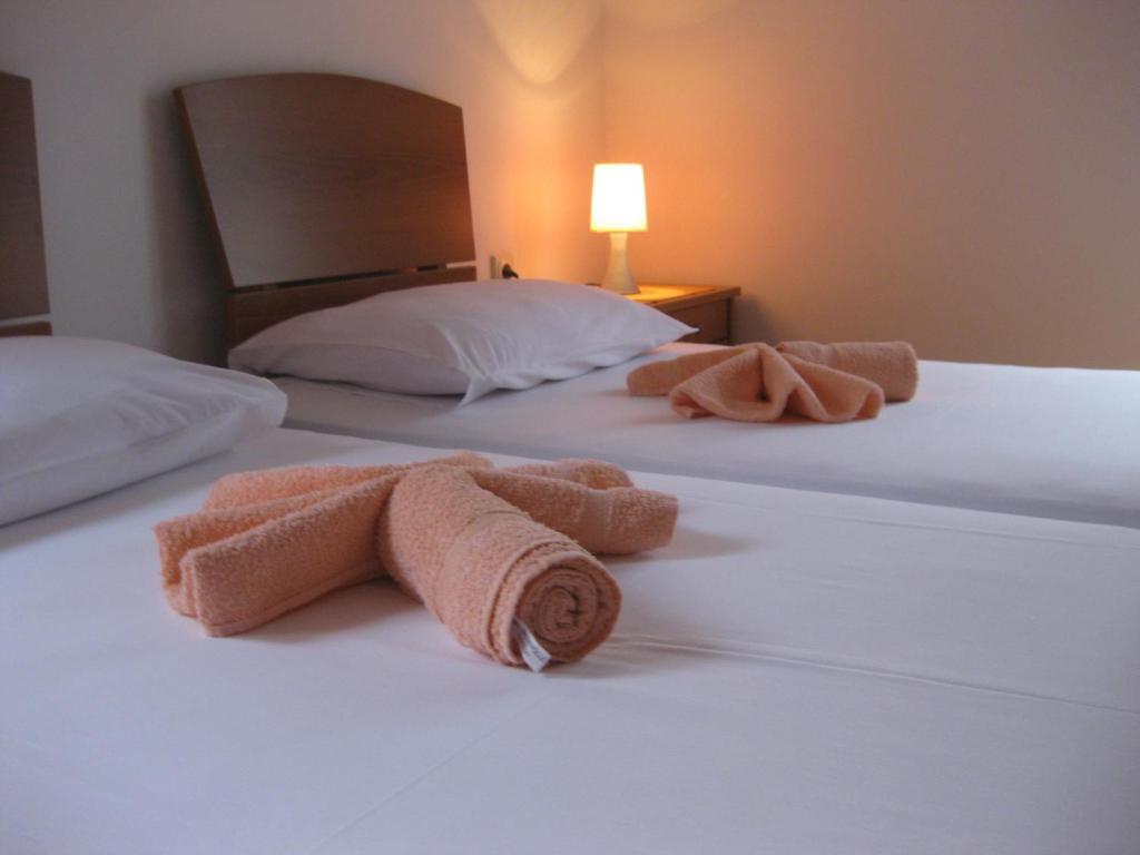 Apartments Drobni Pijesak Petrovac 객실 사진