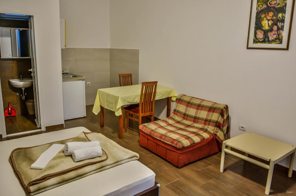 Apartments Drobni Pijesak Petrovac 외부 사진