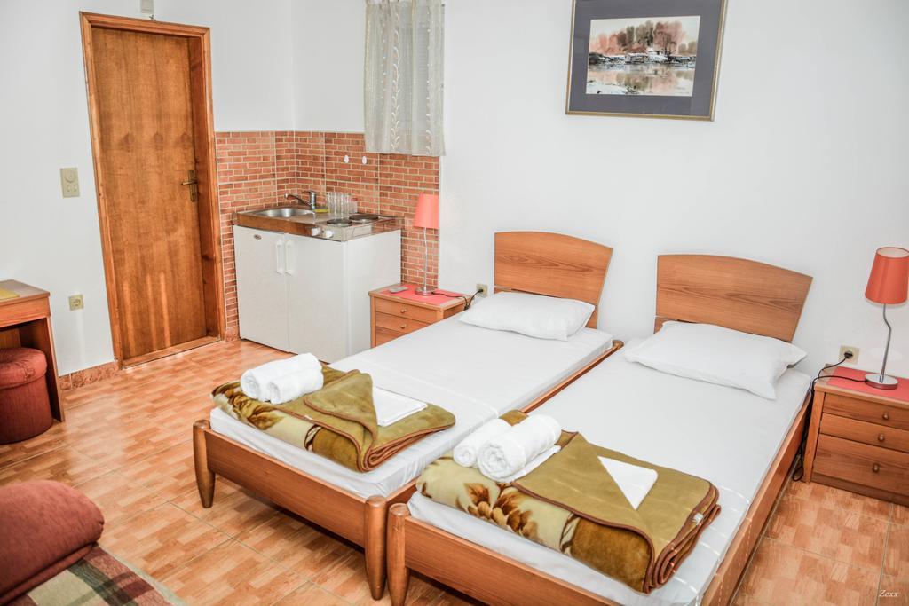 Apartments Drobni Pijesak Petrovac 외부 사진